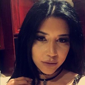 Meet your Posher, Anasheh